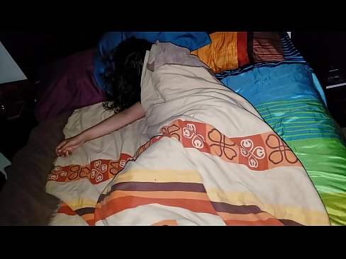 ❤️ privignus ferens novercam suam iuvenem dum dormit. Anal video apud nos